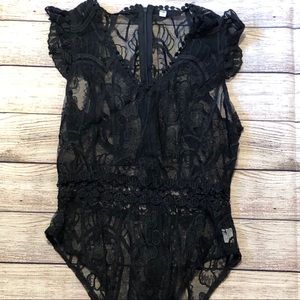Lace body suit